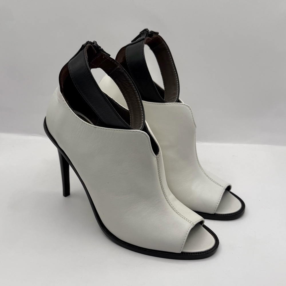 Tibi New York Luxury Abbie Peep Toe Booties Italy Leather Black White Heels 8.5
